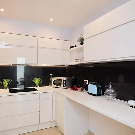 Apartment King *